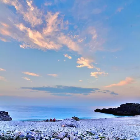 House * Milopotamos (Thessaly)